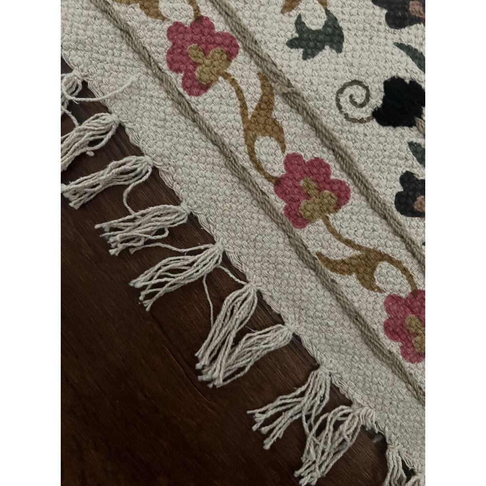 WORLD MARKET Kaza Floral Traditional Embroidered Cotton Handcrafted Area Rug 4x6 - Picture 9 of 11